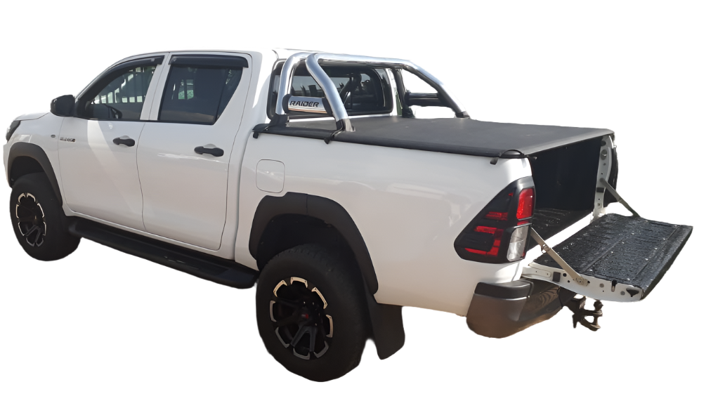 ALUMINIUM FRAME CLIP IN TONNEAU COVER Toyota Hilux Double Cab GD6 with 80054 Roll Bar